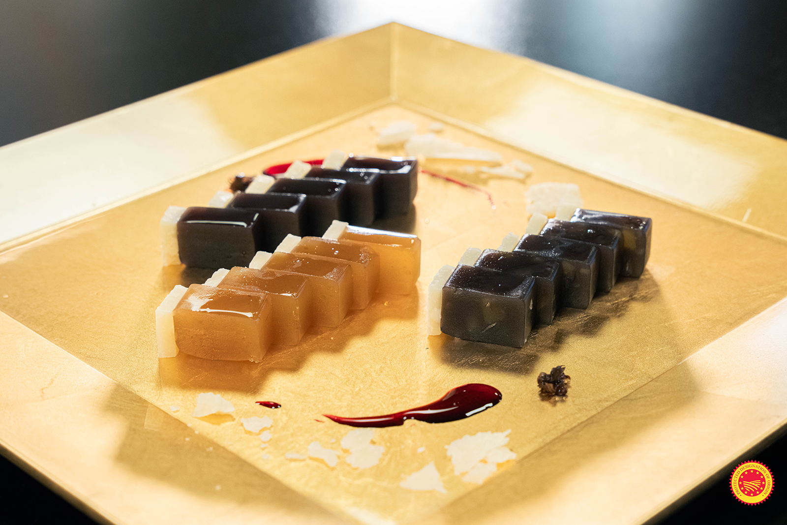 「【パルミジャーノ レッジャーノを使ったレシピ】ドルチェ羊羹 パルミジャーノ レッジャーノ仕立て」イメージ