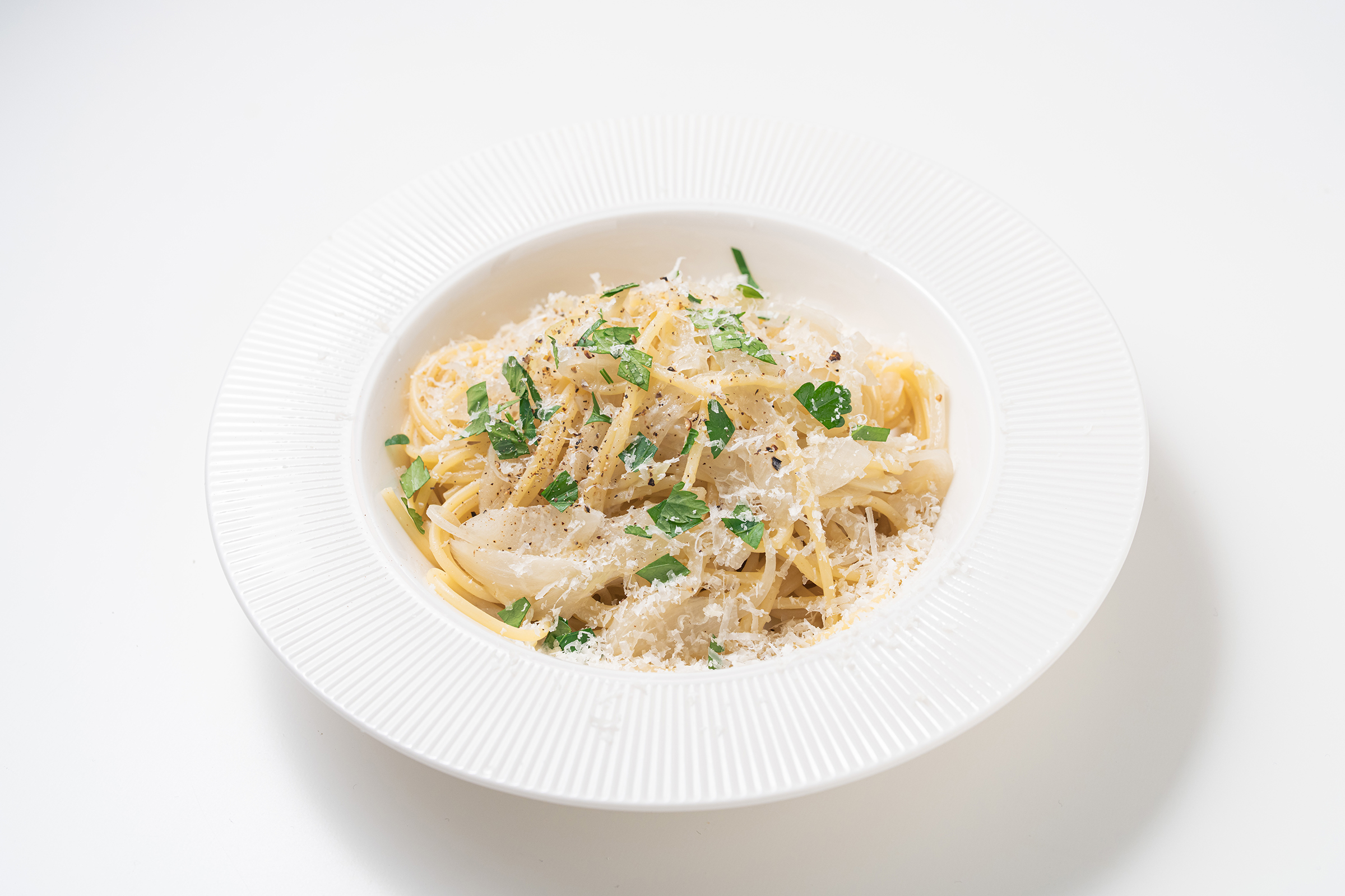 「【レシピ紹介】パルミジャーノ・レッジャーノとアンチョビの絶品パスタ【動画解説】」イメージ